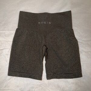 NVGTN Women's Seamless High-Waist Charcoal Gray Bike Shorts